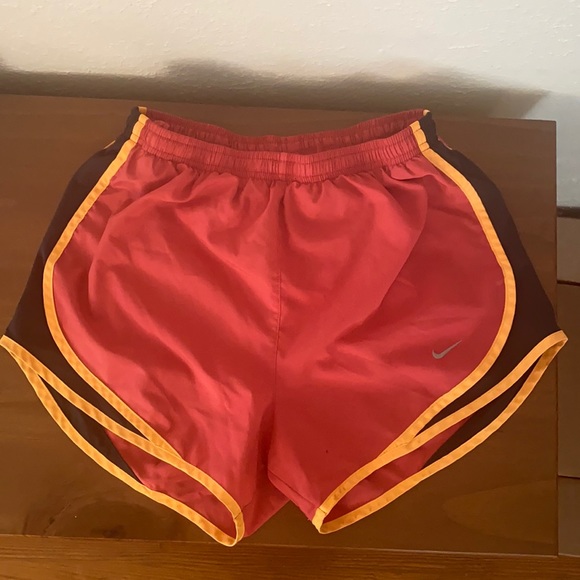 Nike running shorts - Picture 1 of 5